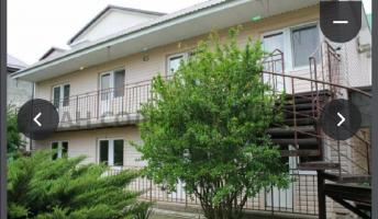 Комната в 4-к квартире, посуточно, 138м2, 2/2 этаж